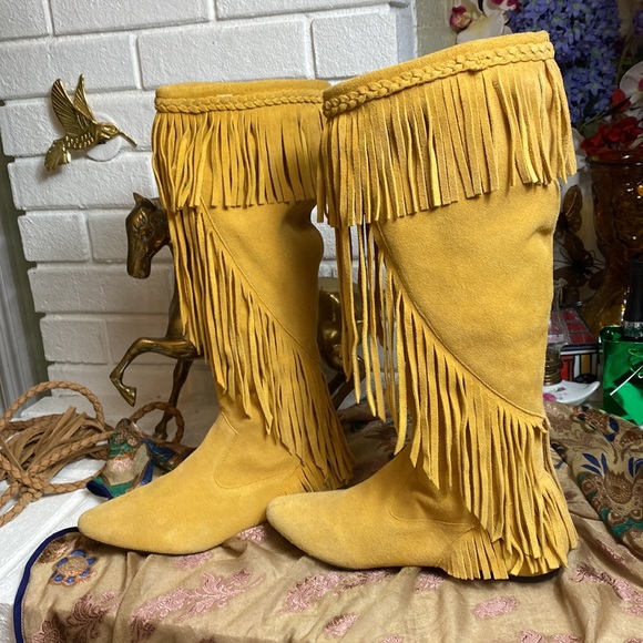 Sam Elderman, yellow tassel boots - Picture 1 of 12